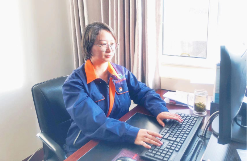 省物產(chǎn)集團(tuán)黨務(wù)工作者、先進(jìn)模范持續(xù)熱議黨的二十大精神（二）